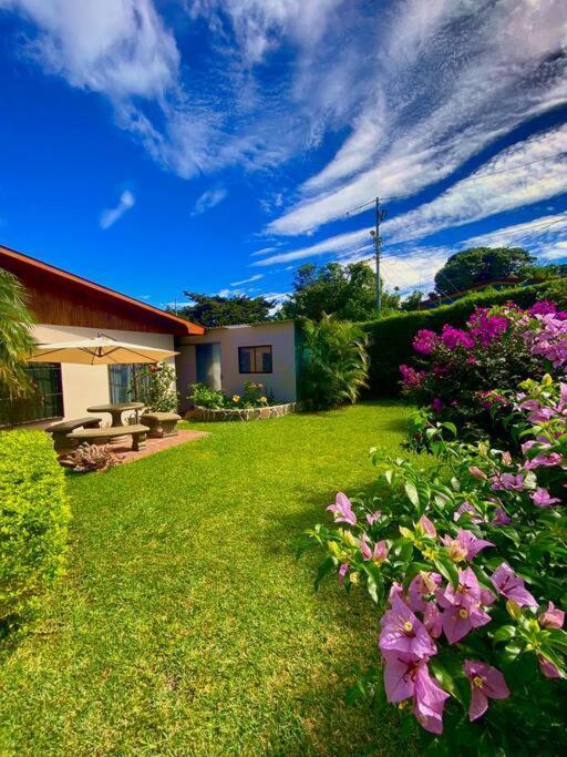 Peace Garden Apartment Monteverde Luaran gambar