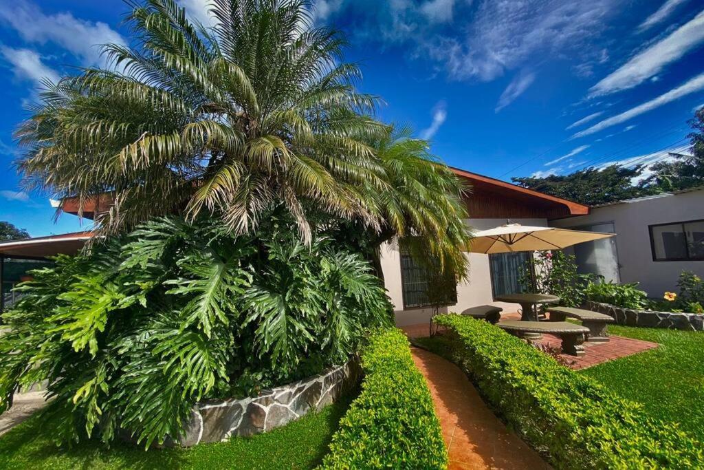 Peace Garden Apartment Monteverde Luaran gambar